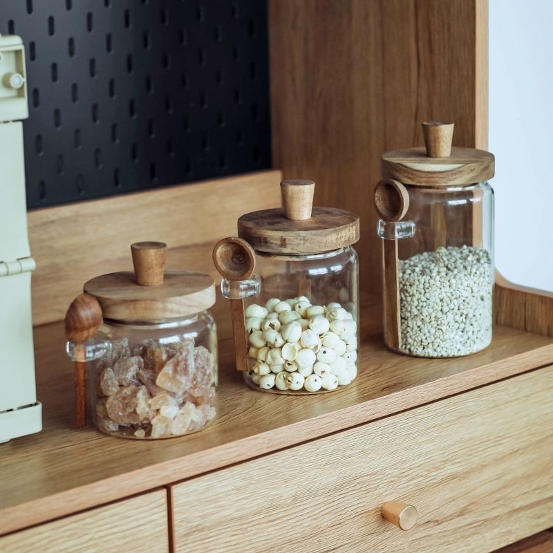 جرة الوجبات الخفيفة من الزجاج  - مراجعة Kitchen Bank وسعره
