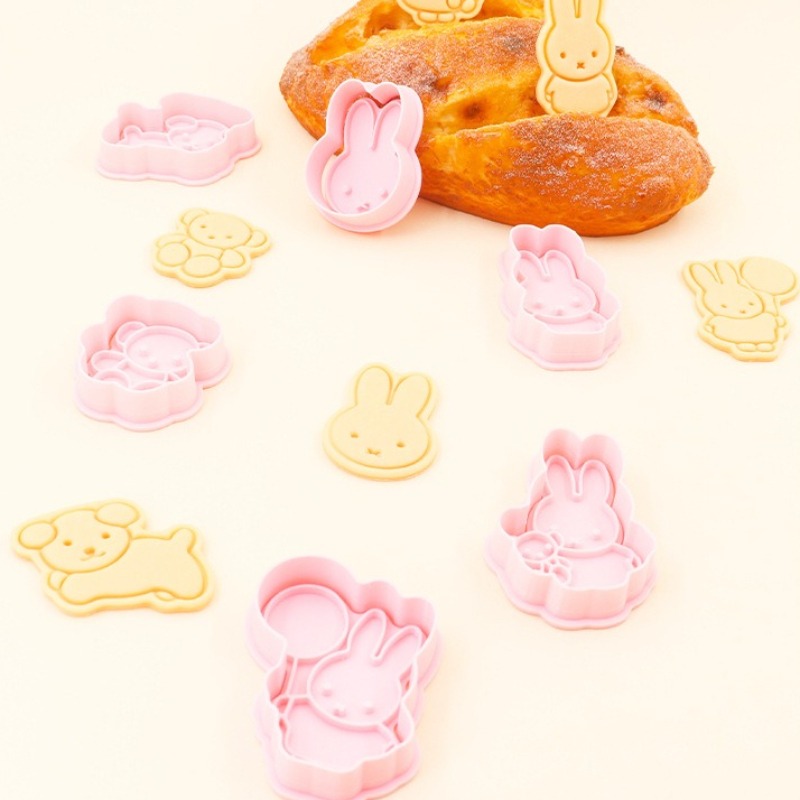 قالب بسكويت كرتوني من سلسلة مي - مراجعة Kitchen Baking Products وسعره
